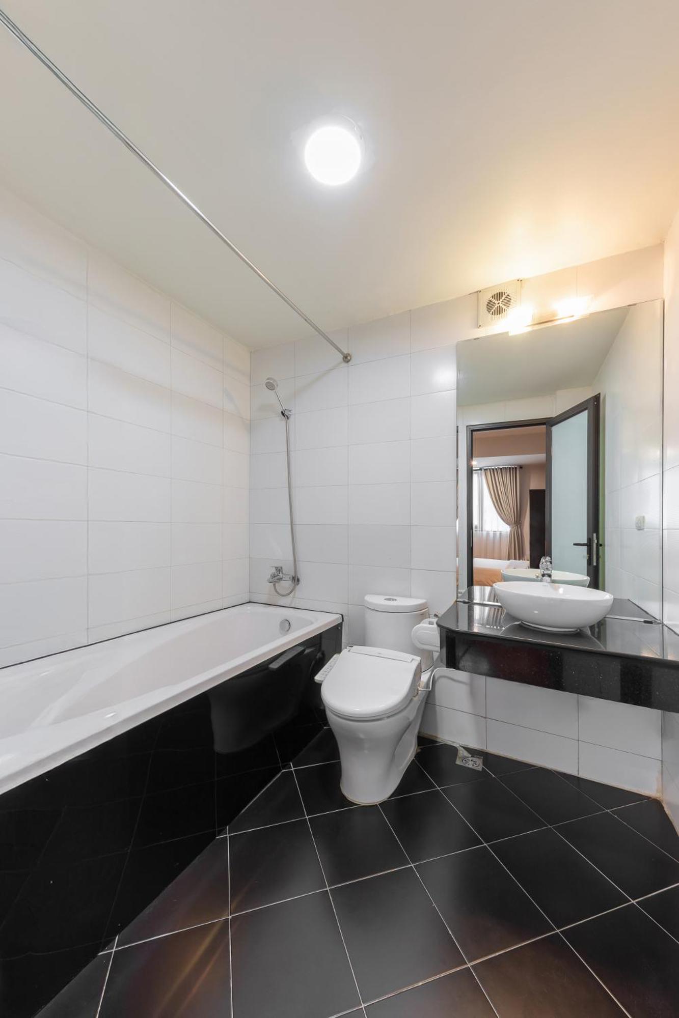 Azumaya Hotel Hai Ba Trung 1 Hanoi Exterior photo